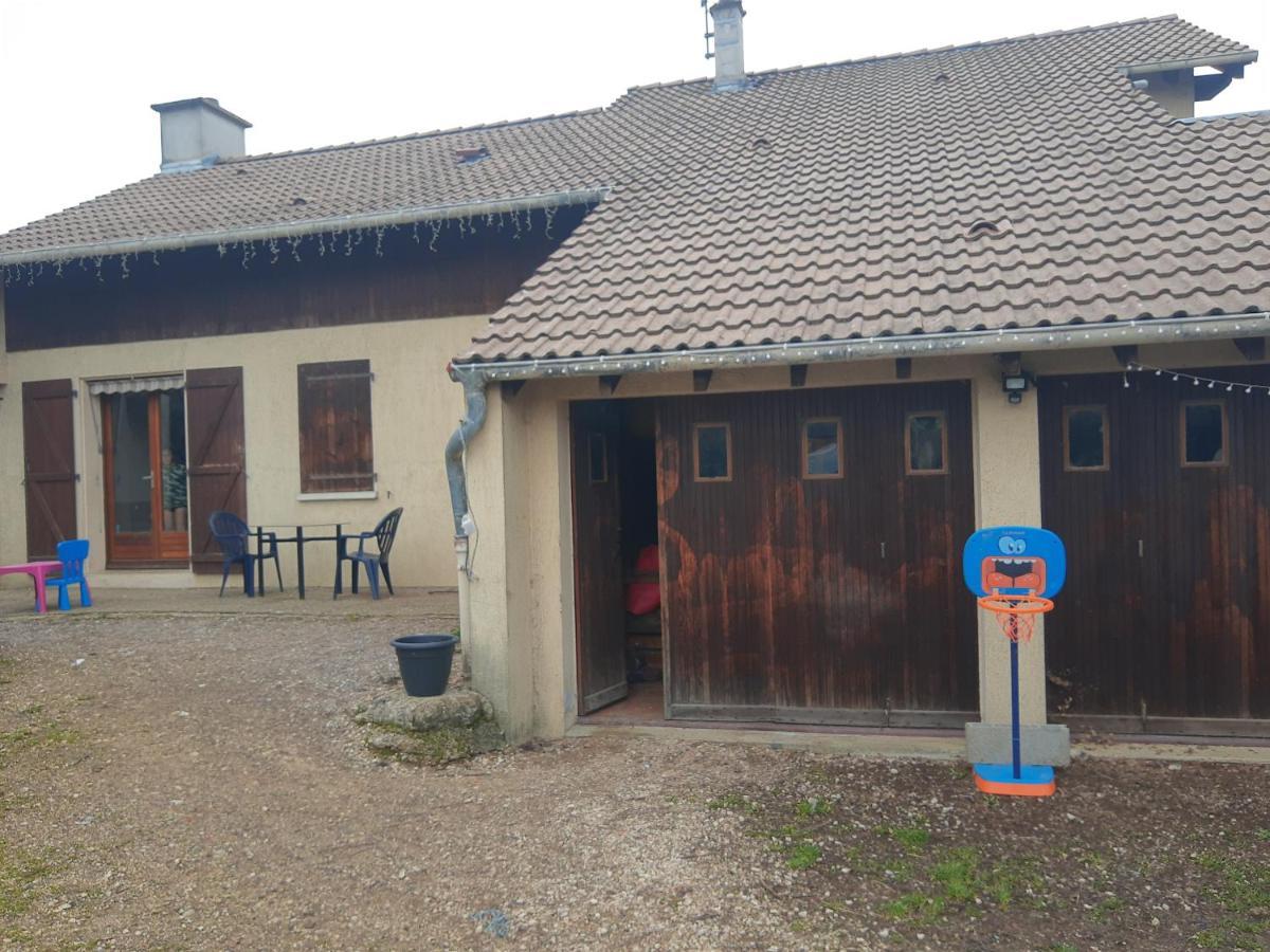 Mont-sous-Vaudrey Maison Du Bonheur מראה חיצוני תמונה